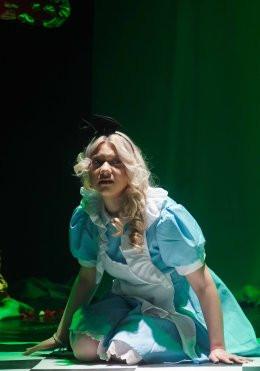 Radom Wydarzenie Spektakl Spektakl Teatru Poszukiwań „Alicja po drugiej stronie lustra”