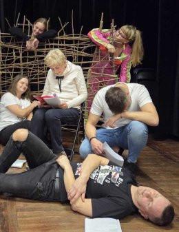 Radom Wydarzenie Spektakl Premiera spektaklu: Hop Sa Sa i Siedem Trupów na Wiosnę